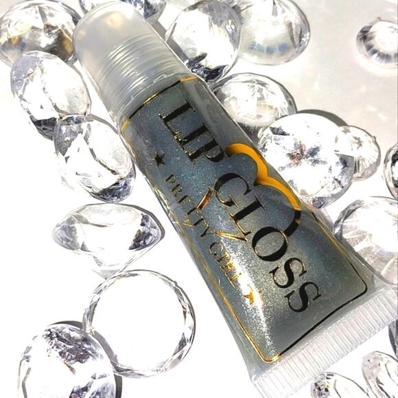 Hand crafted Magnetic Kiss lip gloss - Picture 4 of 6